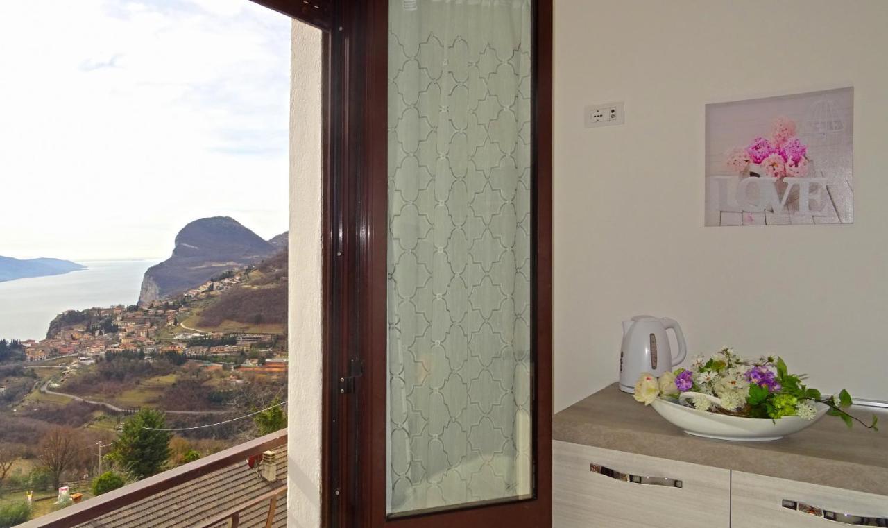 Casa Palanca Lake View Apartment By Gardadomusmea Tremosine Kültér fotó
